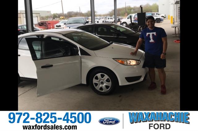 Review image from Edgar Molina
