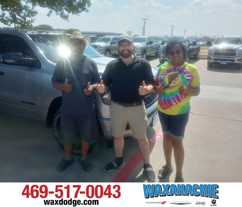 Review image from Donnell Bailey
