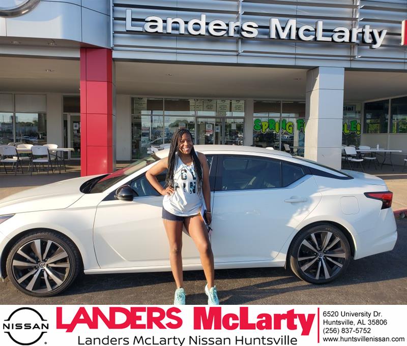 Review image from Tiara Macon